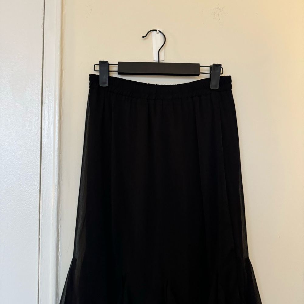 ❌ SOLD ❌ NA-KD Flowy Midi Skirt - Picture 5 of 6